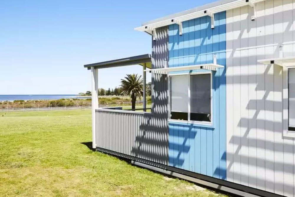 Nrma Victor Harbor Beachfront Holiday Park Exterior photo