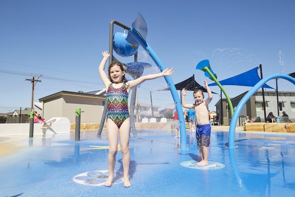 Nrma Victor Harbor Beachfront Holiday Park Exterior photo