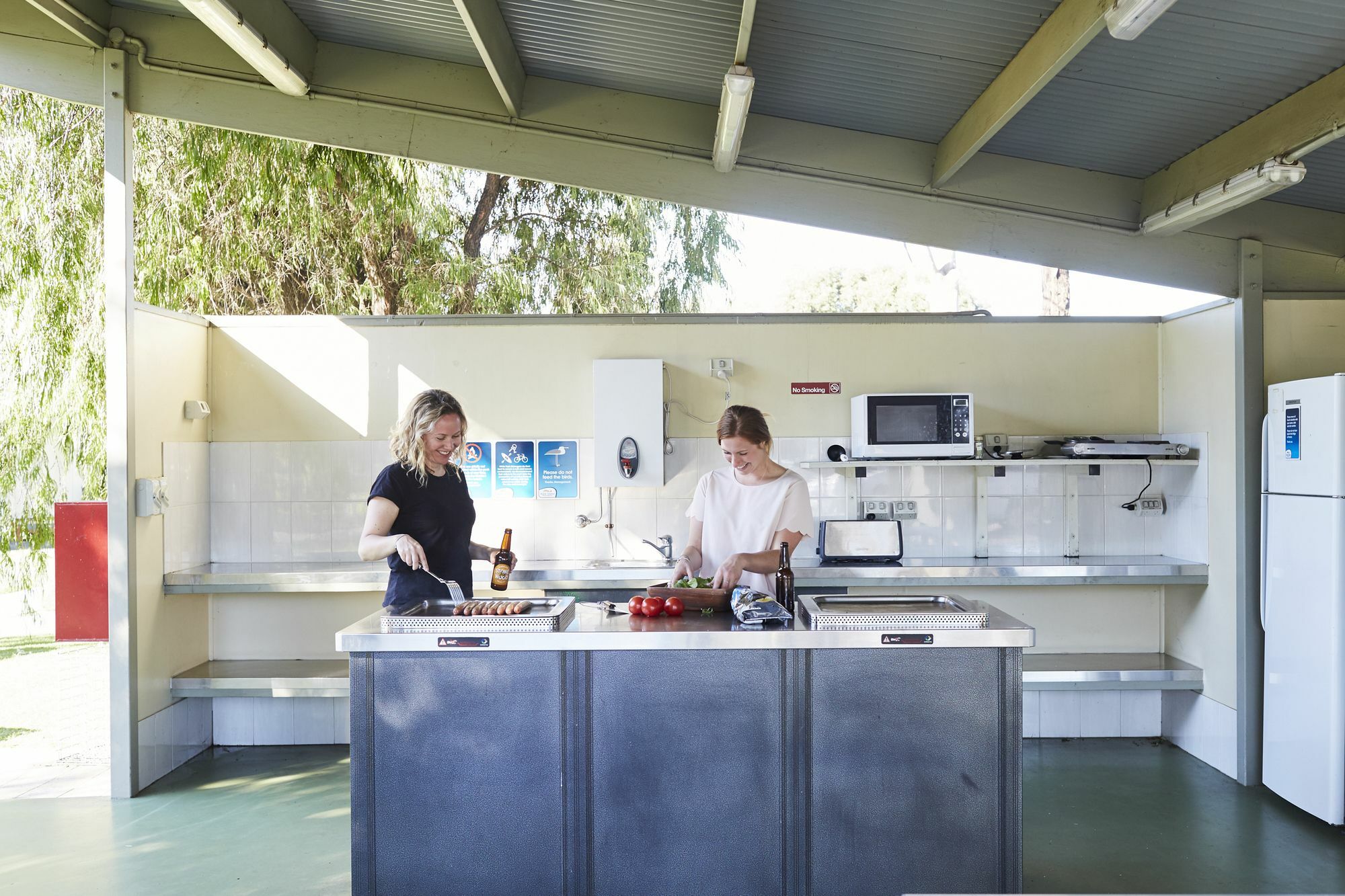 Nrma Victor Harbor Beachfront Holiday Park Exterior photo